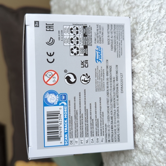 Stranger Things Funko Pop Dustin NEW - Picture 6 of 7